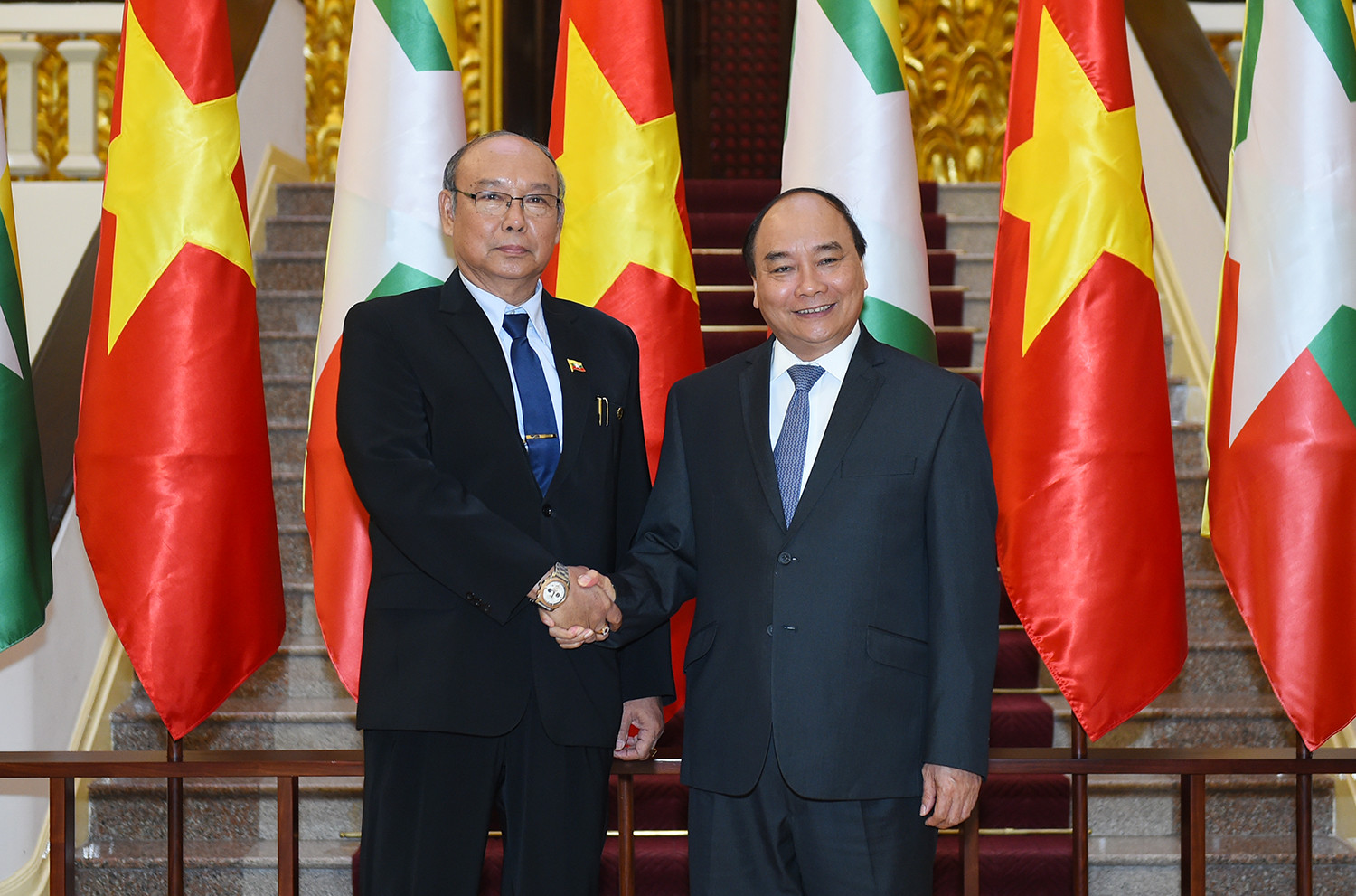 Thủ tướng Nguyễn Xuân Phúc tiếp Chủ tịch Quốc hội Liên bang Myanmar
