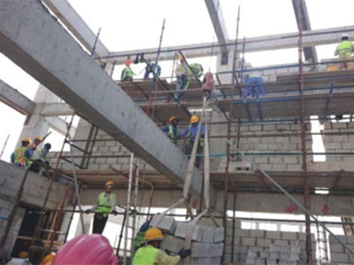 Hiện tại lao động Việt Nam ở Qatar vẫn đang làm việc bình thường
