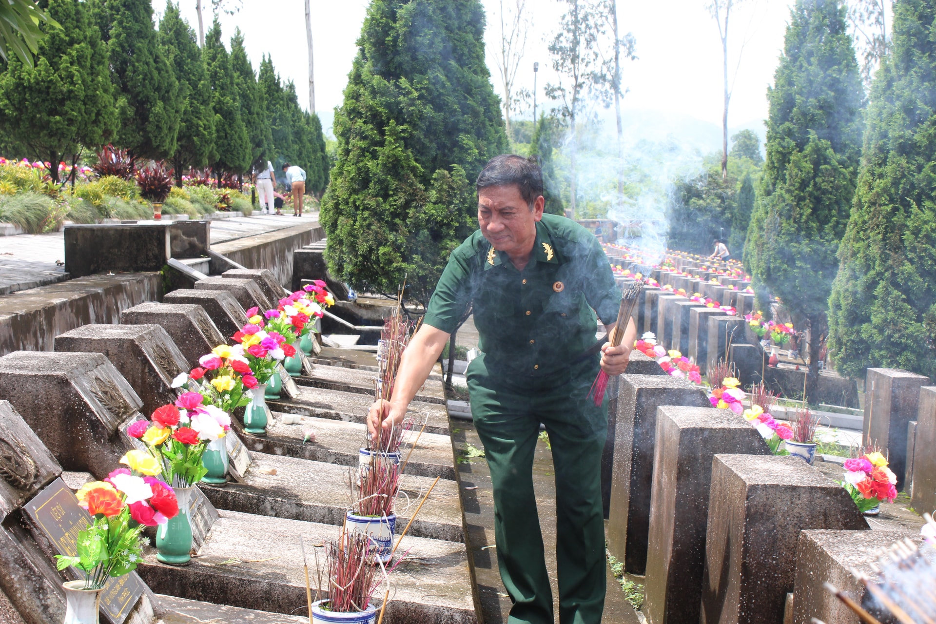 Xúc động những hình ảnh “Hành trình trở lại chiến trường xưa và tri ân các đồng đội”