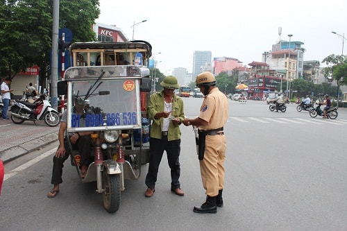 Mạnh tay xử lí xe quá khổ, quá tải và xe ba bánh