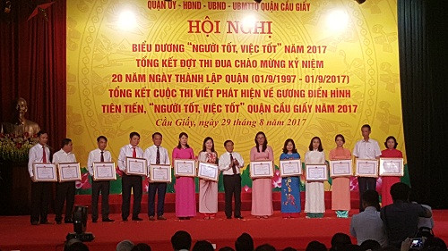 Hà Nội: Quận Cầu Giấy khen thưởng 266 tấm gương tiêu biểu “Người tốt - Việc tốt”