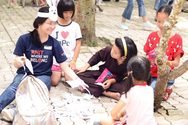 Cựu sinh viên Đại học RMIT Việt Nam chung tay chia sẻ vì cộng đồng