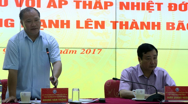 Họp khẩn ứng phó áp thấp khả năng thành bão vào Hà Tĩnh - Quảng Bình