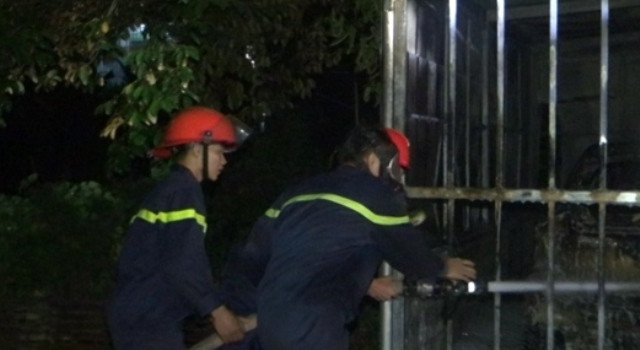 TP.Thanh Hóa: Cháy gara để ô tô tại phường Đông Cương