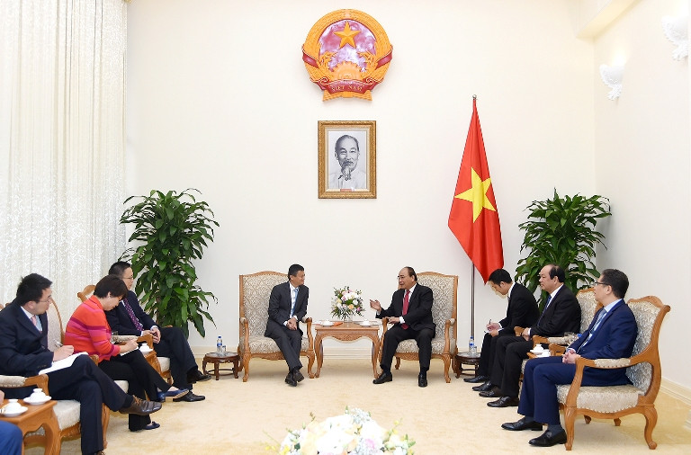 Thủ tướng Nguyễn Xuân Phúc tiếp Chủ tịch Tập đoàn Thương mại điện tử Alibaba Jack Ma