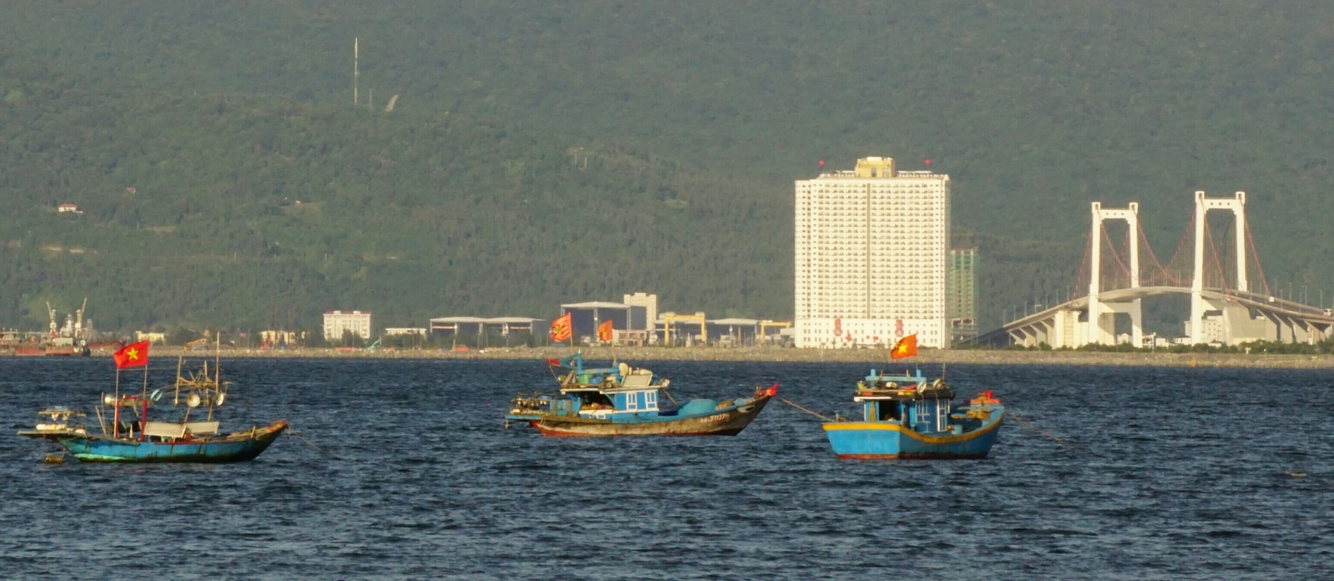 Công ty thương binh nặng Hòa Bình 30 năm đổi mới và phát triển