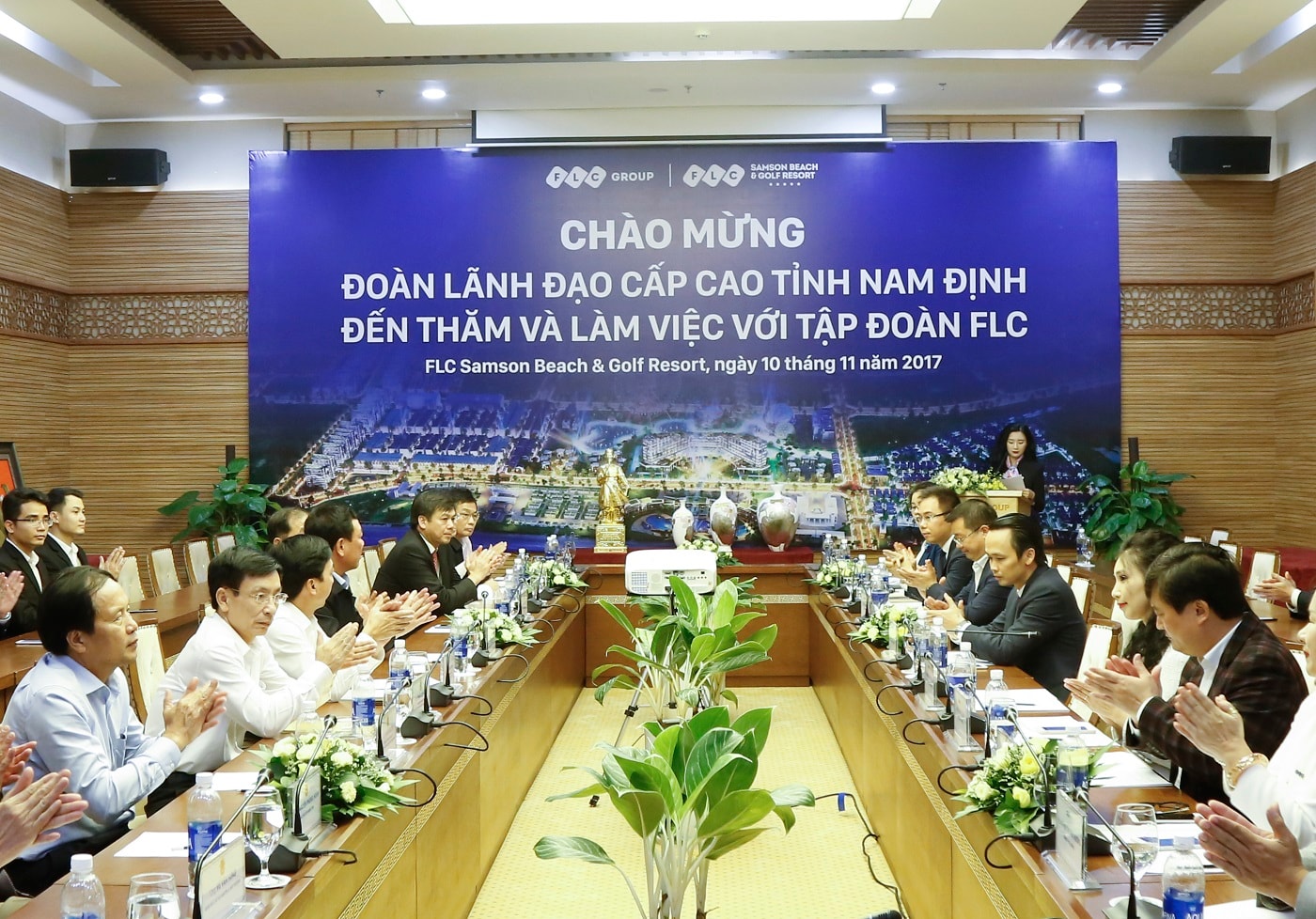 Bí thư tỉnh ủy Nam Định: “Chính quyền tỉnh sẽ vào cuộc tích cực để hỗ trợ FLC nghiên cứu đầu tư”