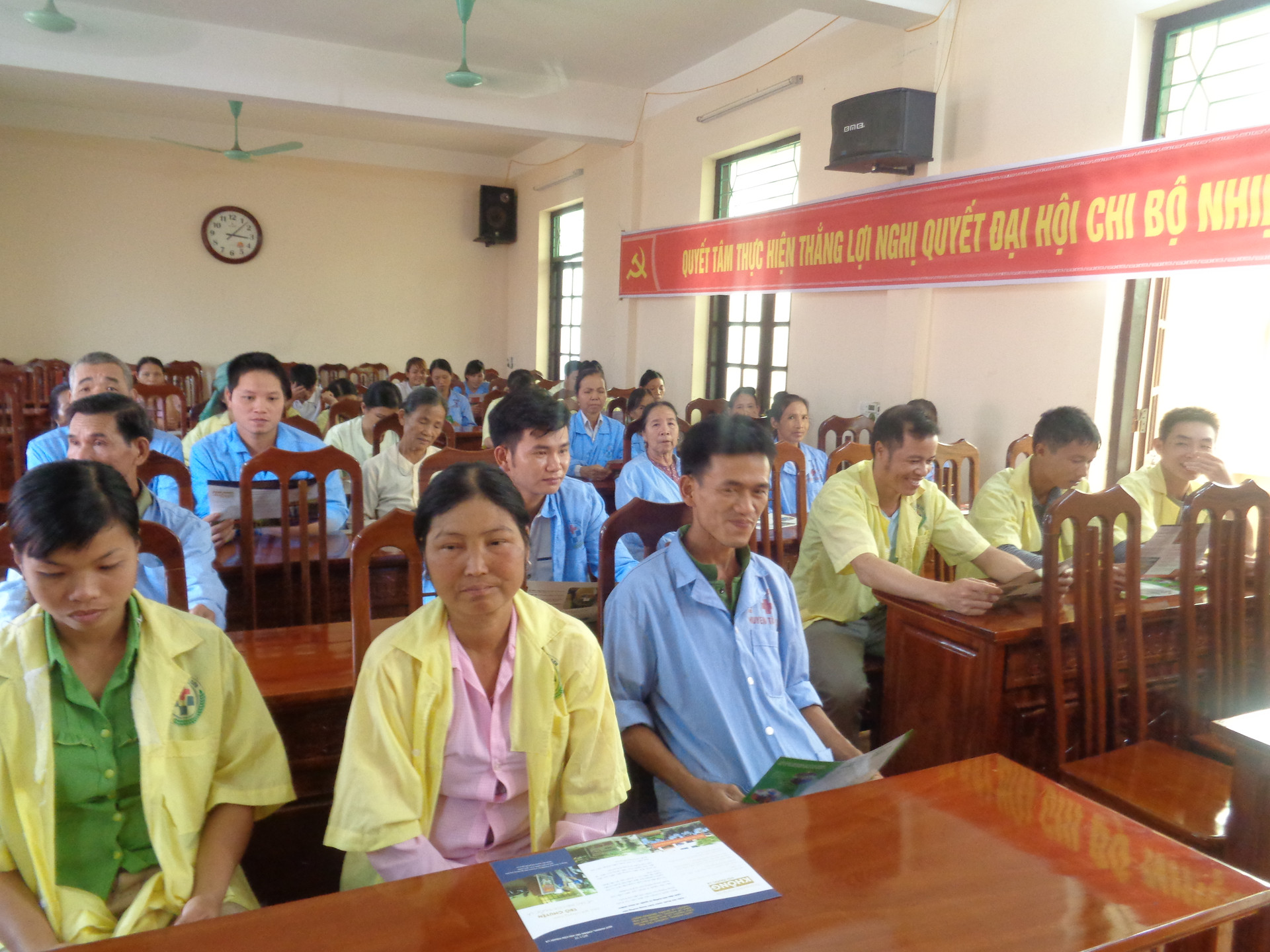 Phú Thọ: Ngành Y tế huyện Tân Sơn xây dựng môi trường không khói thuốc
