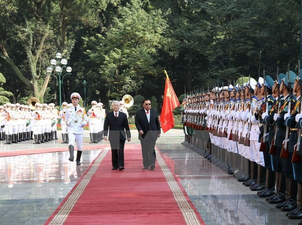 Lễ đón trọng thể Tổng Bí thư, Chủ tịch nước Lào Bounnhang Vorachith