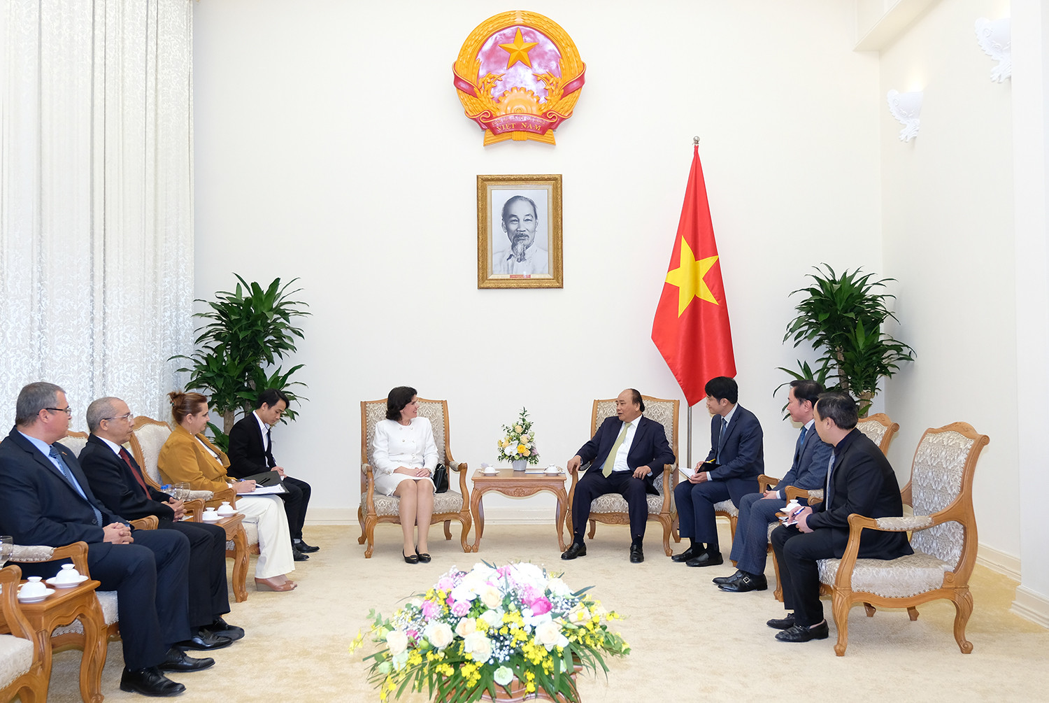 Thủ tướng Nguyễn Xuân Phúc tiếp Đại sứ Cuba tại Việt Nam