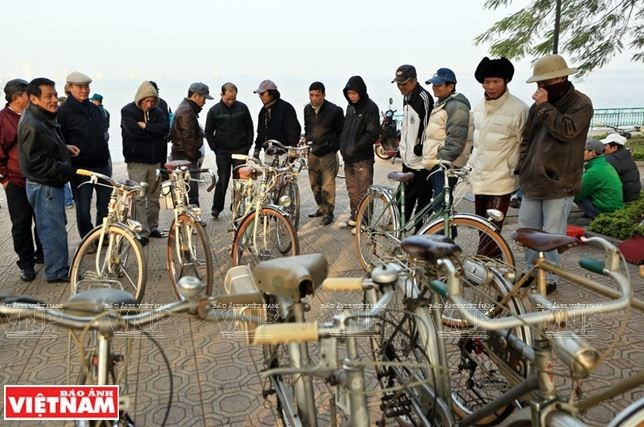 Những chiếc xe đạp cổ điểm thêm nét đẹp cho Thủ đô ngàn năm