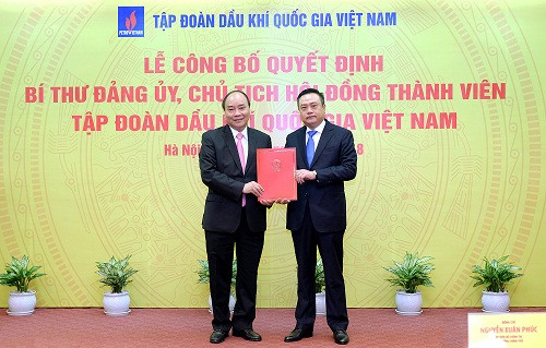 Thủ tướng Nguyễn Xuân Phúc trao quyết định bổ nhiệm Chủ tịch Hội đồng Thành viên Tập đoàn Dầu khí
