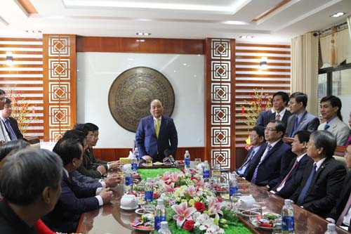 Thủ tướng Chính phủ Nguyễn Xuân Phúc chúc Tết các cơ quan đơn vị tại Đà Nẵng