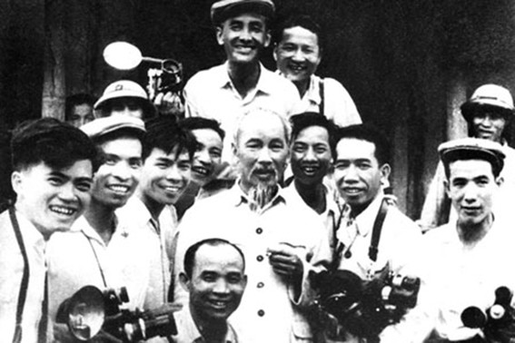 Cần hiểu đúng về một sự kiện lịch sử  của nhiếp ảnh Việt Nam