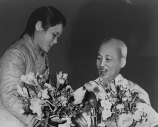 Kỷ niệm 128 năm Ngày sinh Chủ tịch Hồ Chí Minh: