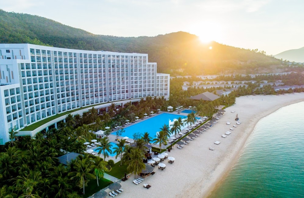“VINPEARL - Trọn niềm vui