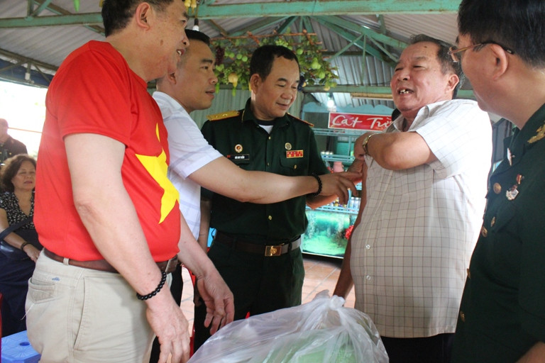 Chương trình Khúc Quân hành, lần thứ IV - năm 2018 thăm, trao quà các cựu tù chính trị tại Côn Đảo