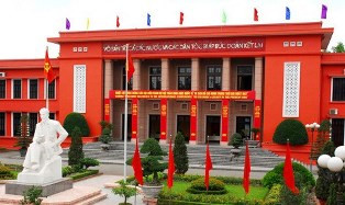 Số 135 Đường Nguyễn Phong Sắc, Cầu Giấy, Hà Nội: Học viện Chính trị Quốc gia Hồ Chí Minh