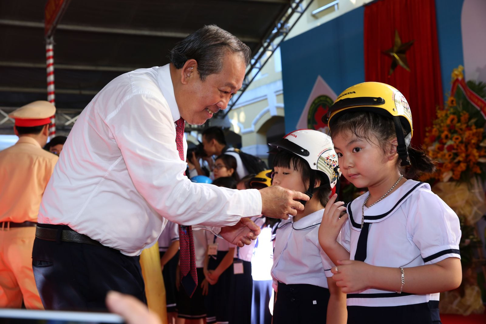 Phó Thủ tướng Trương Hòa Bình dự lễ khai giảng tại TP. Đà Nẵng