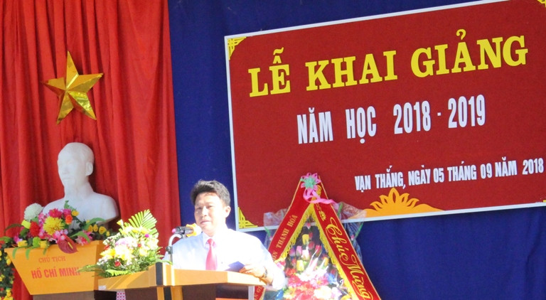 Trường THCS Vạn Thắng, Nông Cống (Thanh Hóa): Rộn rã tiếng trống ngày khai trường