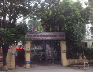 6 Trần Quốc Hoàn, Hoàn Kiếm, Hà Nội: Trường THPT Nguyễn Bỉnh Khiêm