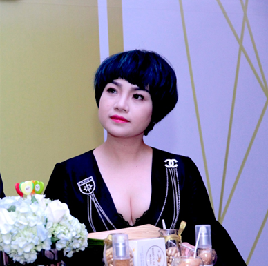 Doanh  nghiệp mỹ phẩm Việt Nam lần đầu ra mắt thị trường sản phẩm mặt nạ Yến Gold.