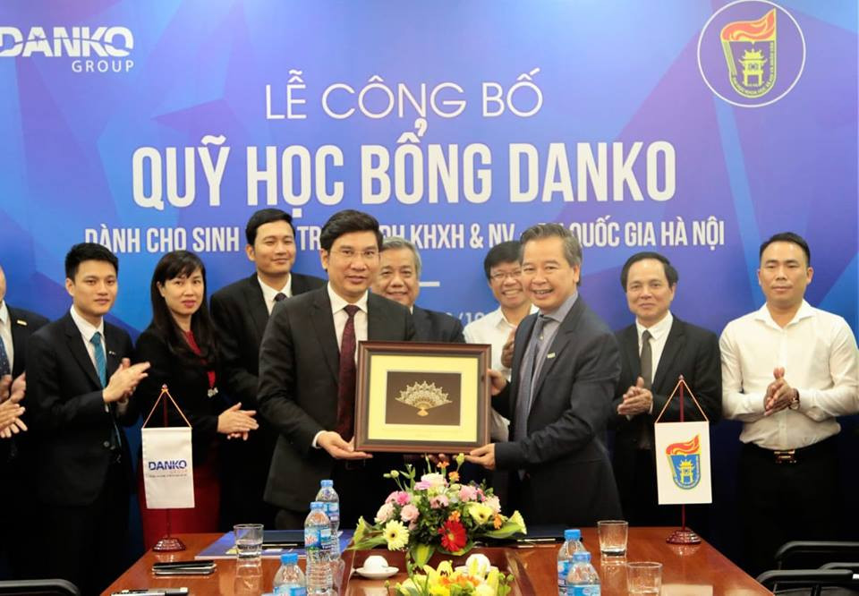 Tập đoàn Danko tặng 1 tỷ đồng quỹ học bổng cho sinh viên xuất sắc