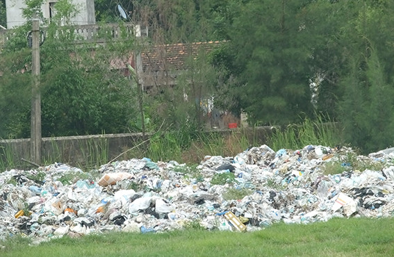 Thanh Hóa: Nhà máy rác thải đột nhiên ngừng hoạt động, người dân “chết ngộp” trong mùi thối