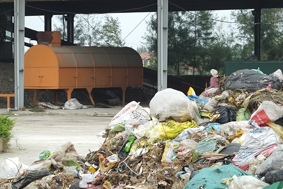 Thanh Hóa: Nhà máy rác thải đột nhiên ngừng hoạt động, người dân “chết ngộp” trong mùi thối