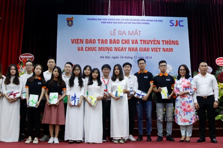 Lễ ra mắt Viện Đào tạo Báo chí và Truyền thông - Đại học Khoa học Xã hội và Nhân Văn