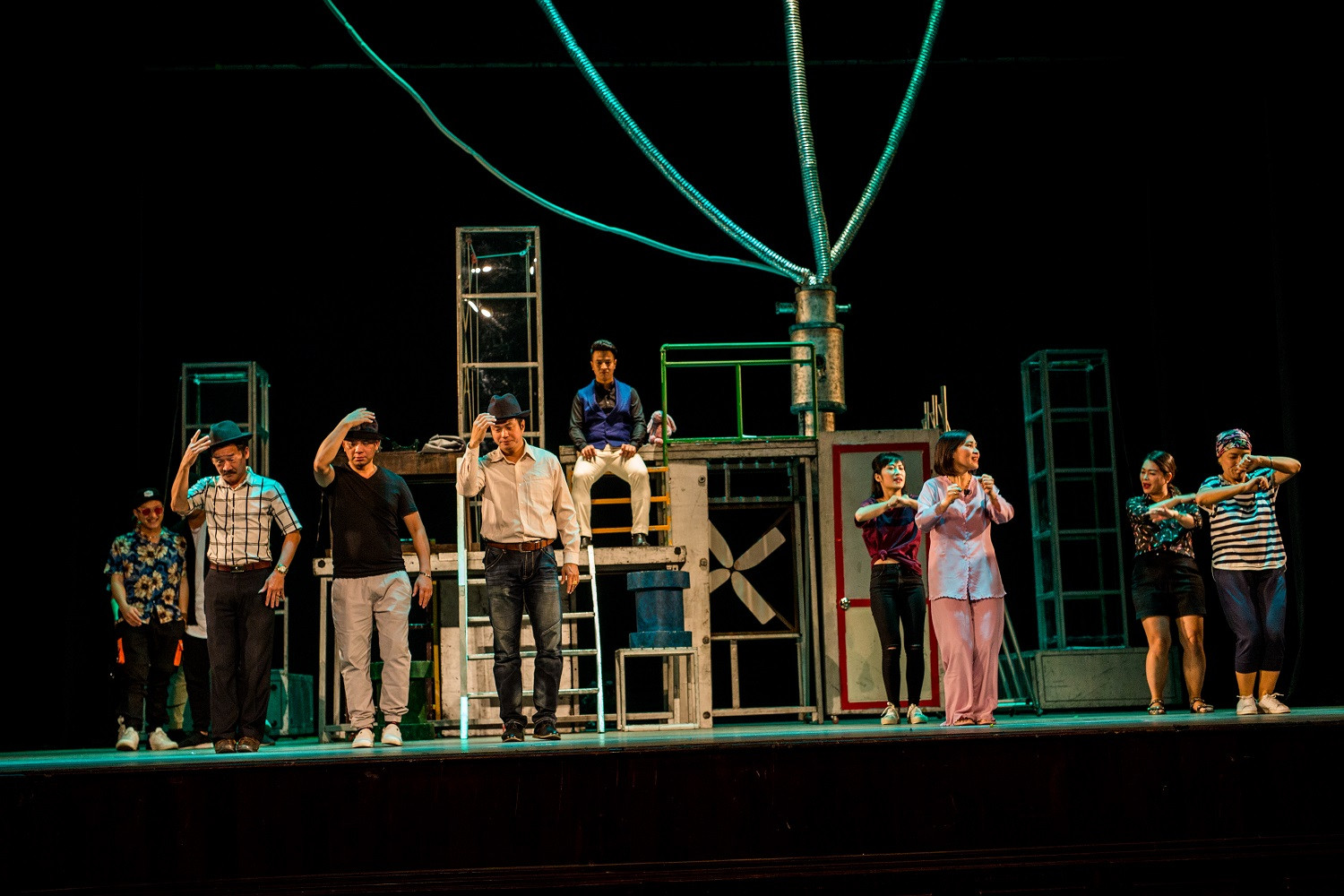 SHB đồng hành cùng nhà hát tuổi trẻ đem sân khấu kịch đến với khán giả miền nam.