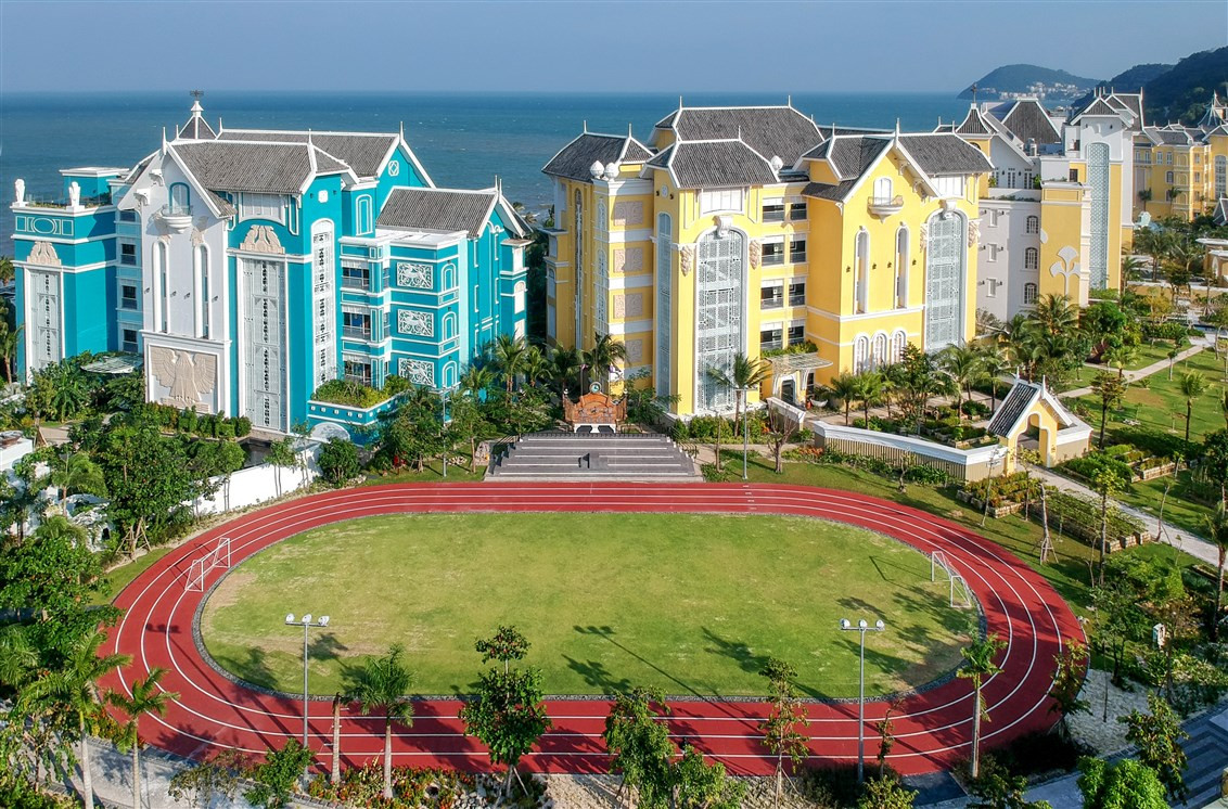 JW Marriott Phu Quoc Emerald Bay tặng tài khoản 2 triệu đồng để du khách “chơi xuân” .