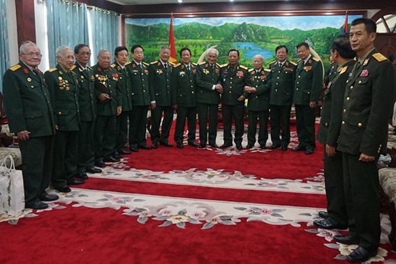 Thắt chặt tình đoàn kết hữu nghị Việt - Lào