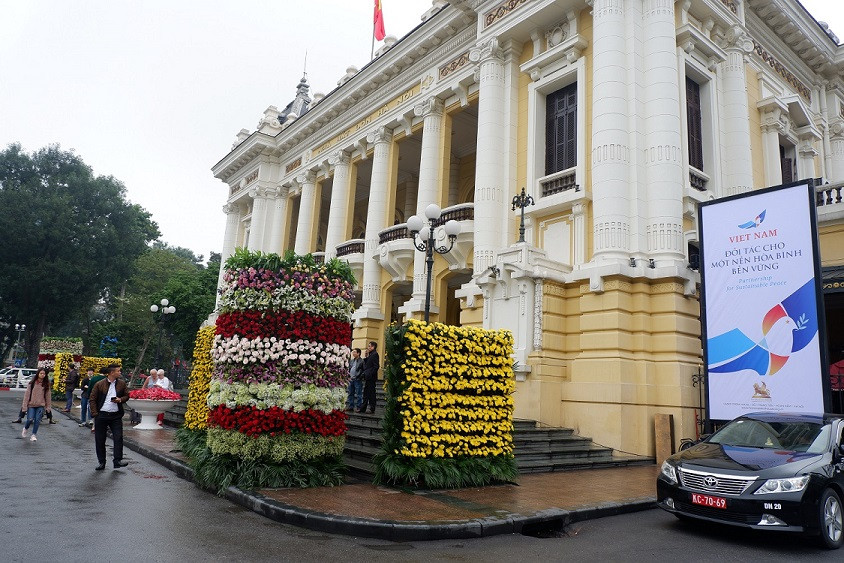 Hà Nội, Thành phố vì hòa bình đón chào hội nghị thượng đỉnh Mỹ- Triều lần hai