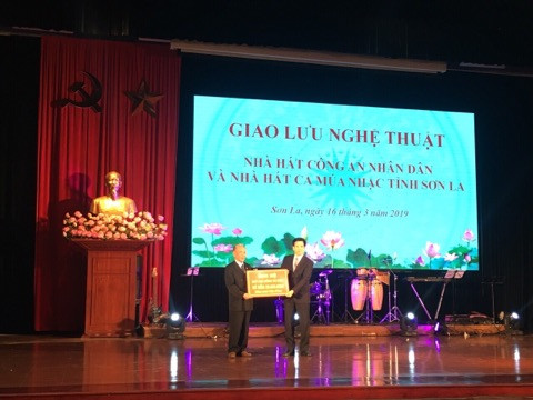 Giao lưu nghệ thuật Nhà hát Công an Nhân dân và Nhà hát ca múa nhạc tỉnh Sơn La
