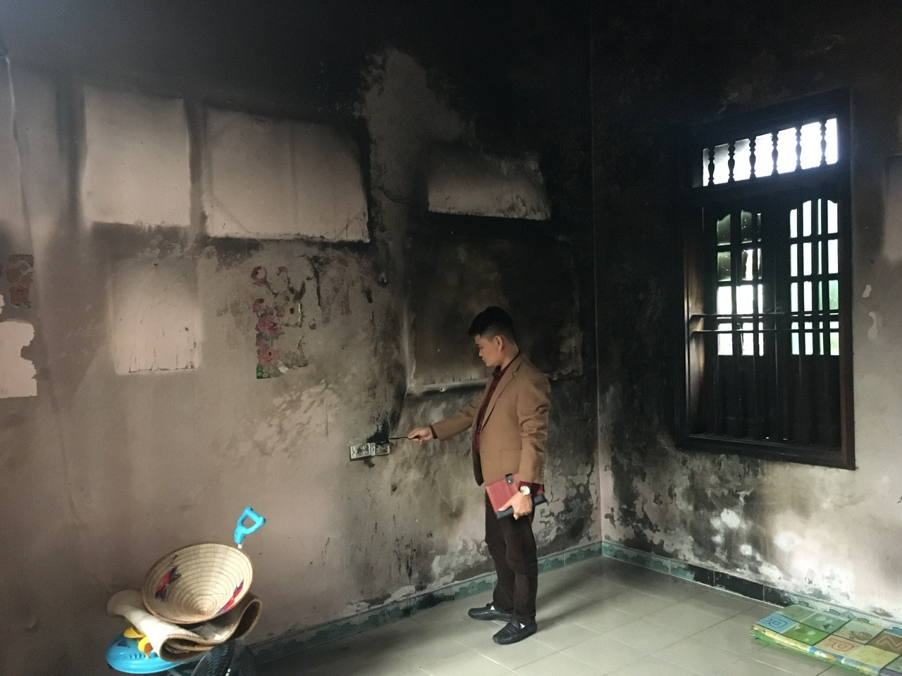 Thanh Oai, Hà Nội: Phóng hoả đốt nhà Nguyên địa chính xã Cao Dương