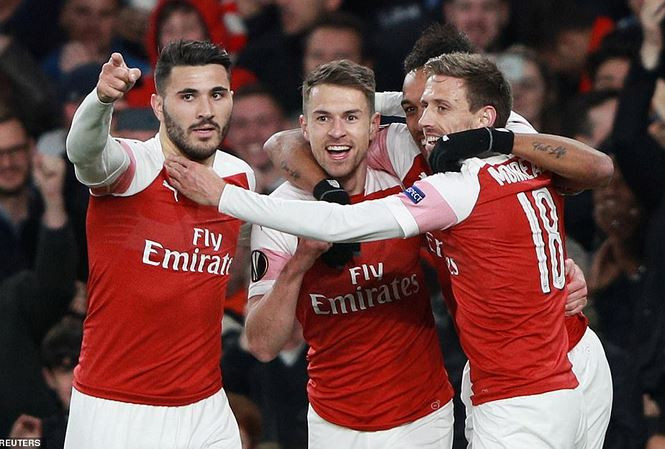 Hạ gọn Napoli, Arsenal rộng cửa vào bán kết Europa League