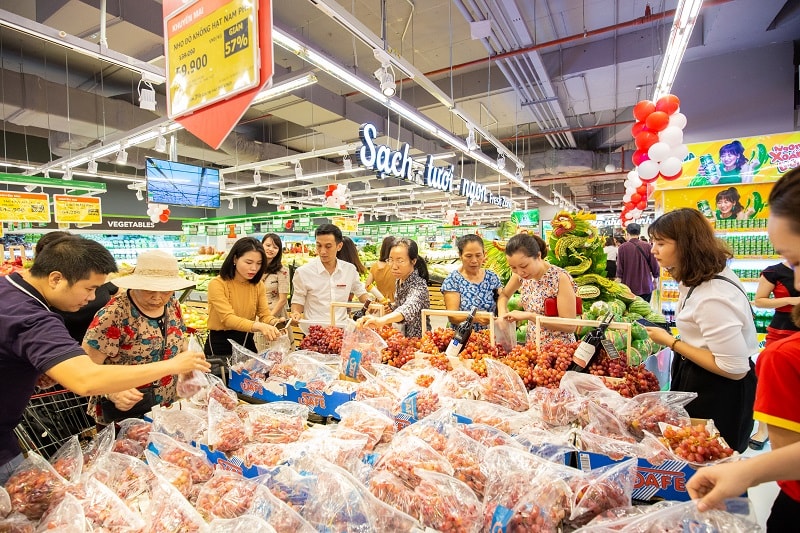 “Vincom Retail khai trương TTTM Vincom Center Trần Duy Hưng tại Quận Cầu Giấy, Hà Nội”.