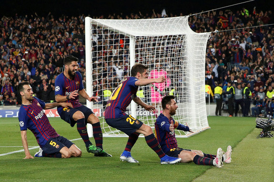 Messi ghi bàn thắng thứ 600, Liverpool thua thảm Barcelona