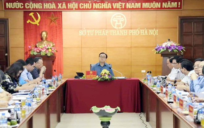 Bí thư Thành ủy Hà Nội Hoàng Trung Hải làm việc với Sở Tư pháp