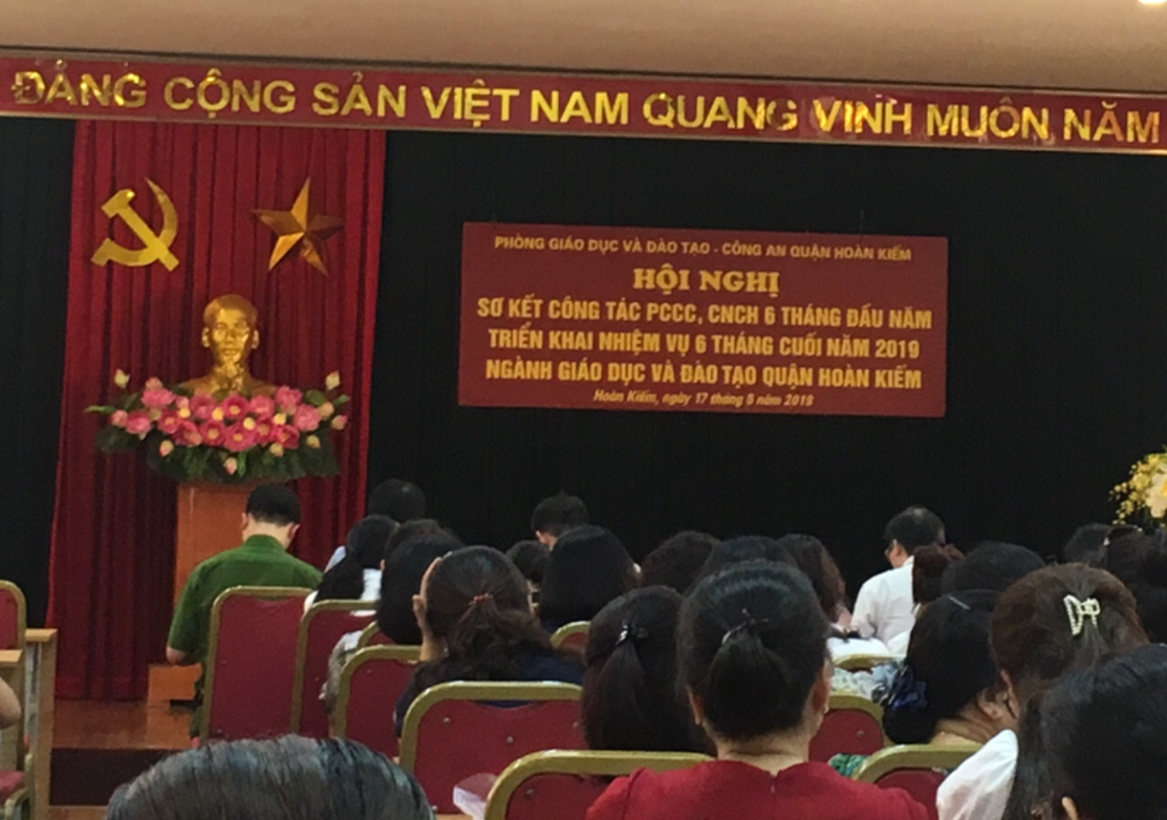 Hoàn Kiếm, Hà Nội: Phòng giáo dục và đào tạo - Công an Quận Hoàn Kiếm phối hợp thực hiện công tác PCCC, CNCH năm 2019