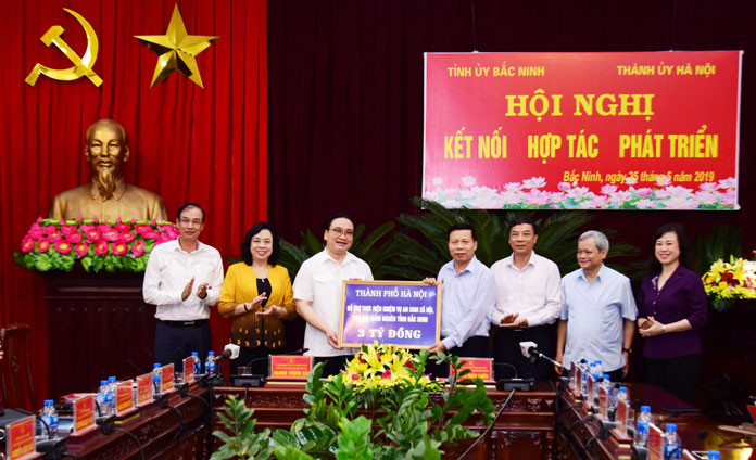 Hà Nội đẩy mạnh hợp tác phát triển toàn diện với tỉnh Bắc Ninh