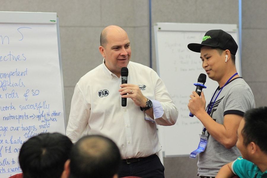 Tuyển cán bộ điều hành cấp cap chặng đua F1 Việt Nam 2020.