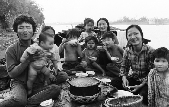 Cuộc thi ảnh “Mái ấm gia đình Việt”