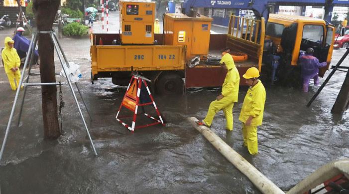 Úng ngập khu vực nội thành Hà Nội mùa mưa bão: Vẫn chưa hết nỗi lo