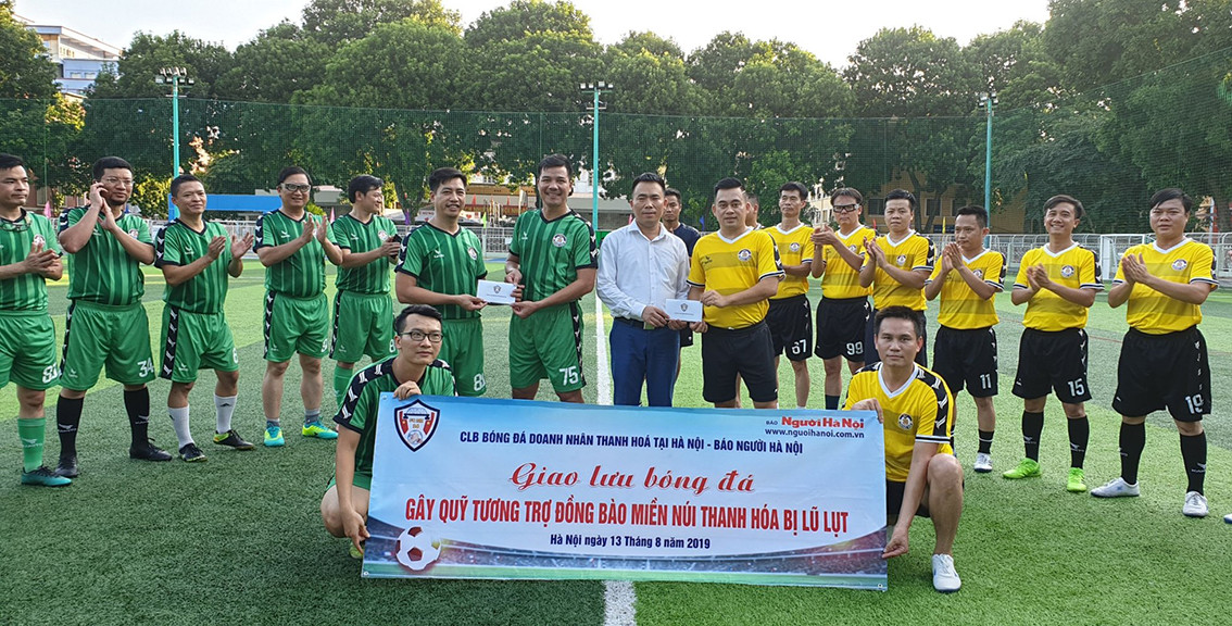 Trận bóng đá giao hữu gây Quỹ từ thiện