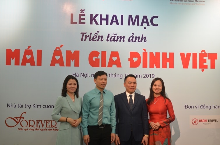 Trao giải cuộc thi ảnh “Mái ấm gia đình Việt”