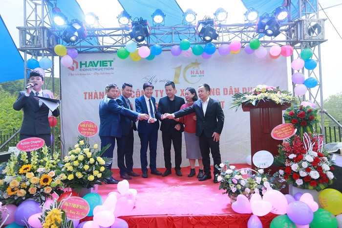 Lễ Kỷ niệm 10 năm thành lập Công ty Cổ phần Xây dựng Dân dụng và Công nghiệp Hà Việt