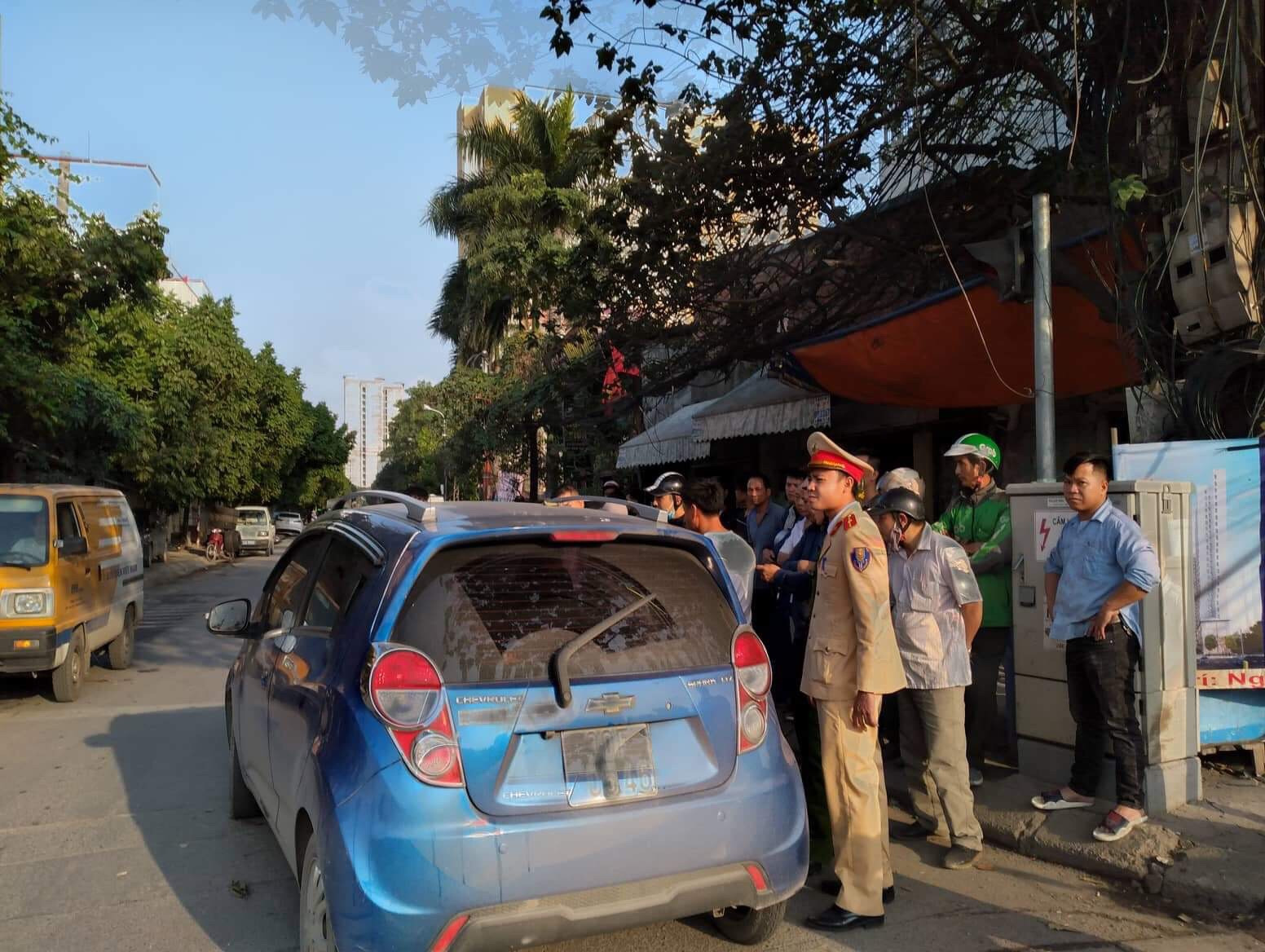 Hoàng Mai, Hà Nội: Lái xe Ô tô chevrolet spark vi phạm nồng độ cồn gây tai nạn giao thông