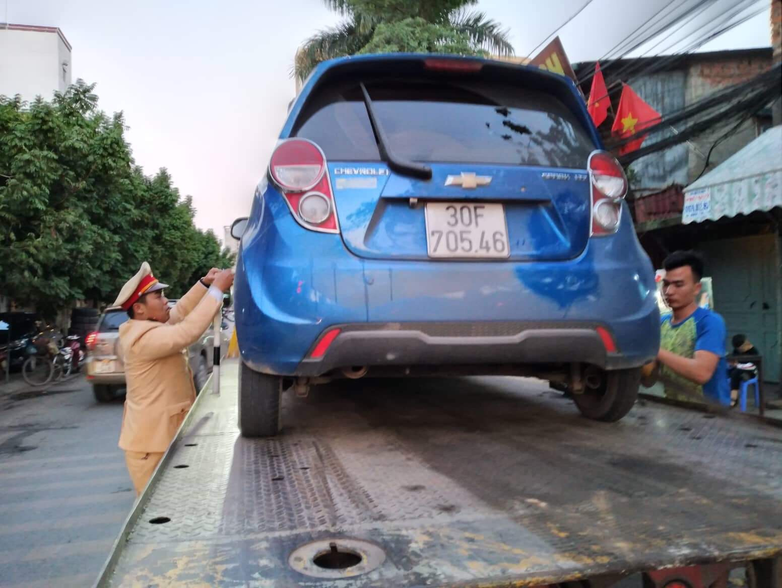 Hoàng Mai, Hà Nội: Lái xe Ô tô chevrolet spark vi phạm nồng độ cồn gây tai nạn giao thông